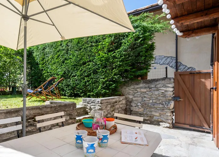 Jouvenceaux By Interhome *